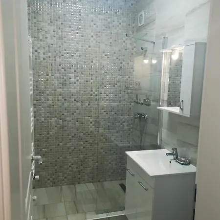 Apartamento Ariniko Năvodari