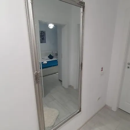 Apartamento Ariniko Năvodari