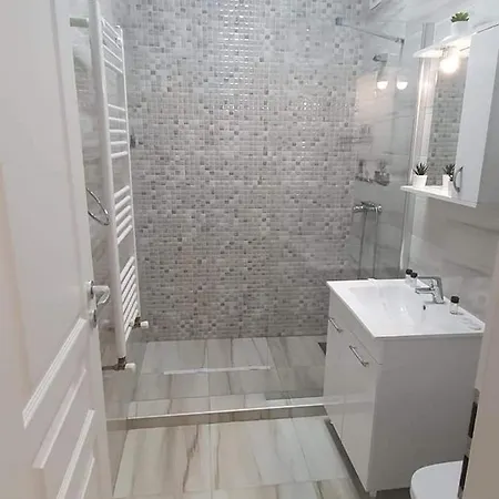 Apartamento Ariniko Năvodari